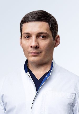 Мурат Ибрагимович Борлаков - Главный врач клиники, врач сердечно-сосудистый хирург, флеболог, врач ультразвуковой диагностики, Почетный работник здравоохранения Орловской области Medical On Group