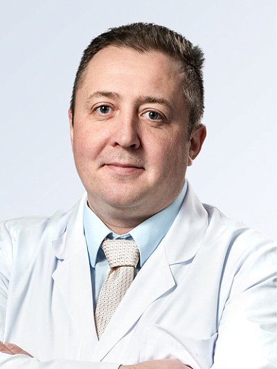 Олег Сергеевич Шуляков  - Врач мануальный терапевт, невролог, главный врач клиники Medical On Group